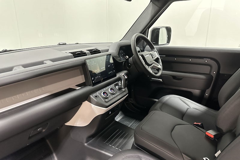  LAND ROVER COMMERCIAL DEFENDER 3.0 D250 Hard Top S Auto 3559073