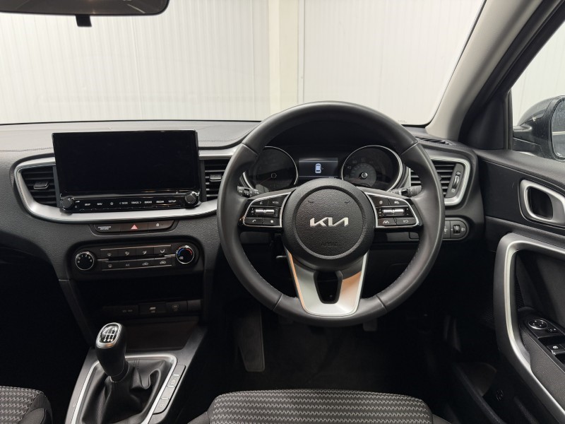 2025 (25) KIA CEED 1.5T GDi ISG 138 2 5dr 5458767