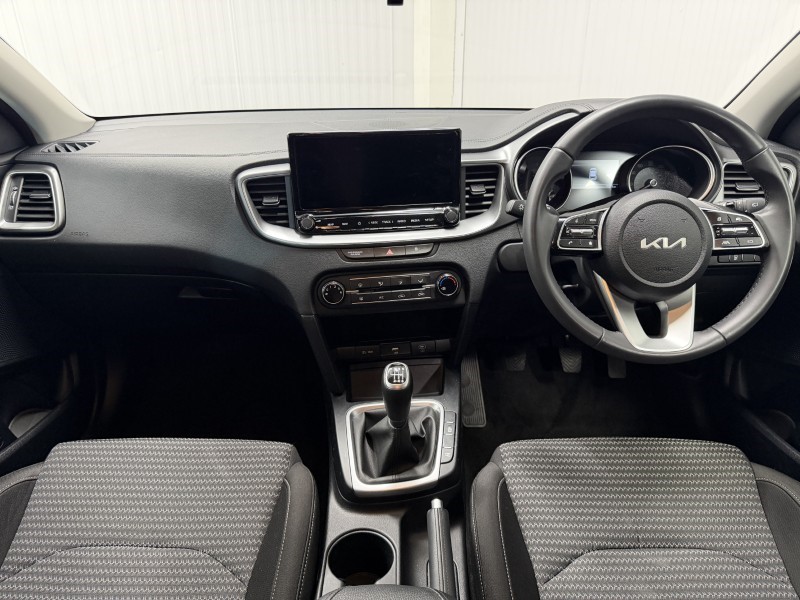 2025 (25) KIA CEED 1.5T GDi ISG 138 2 5dr 5458766