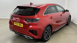 2025 (25) KIA CEED 1.5T GDi ISG 138 GT-Line 5dr DCT 5294171