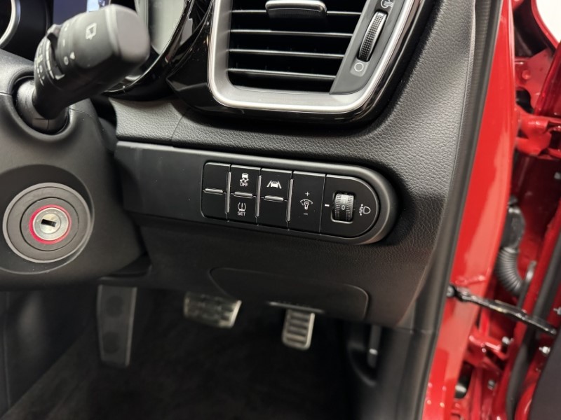 2025 (25) KIA CEED 1.5T GDi ISG 138 GT-Line 5dr DCT 5294161