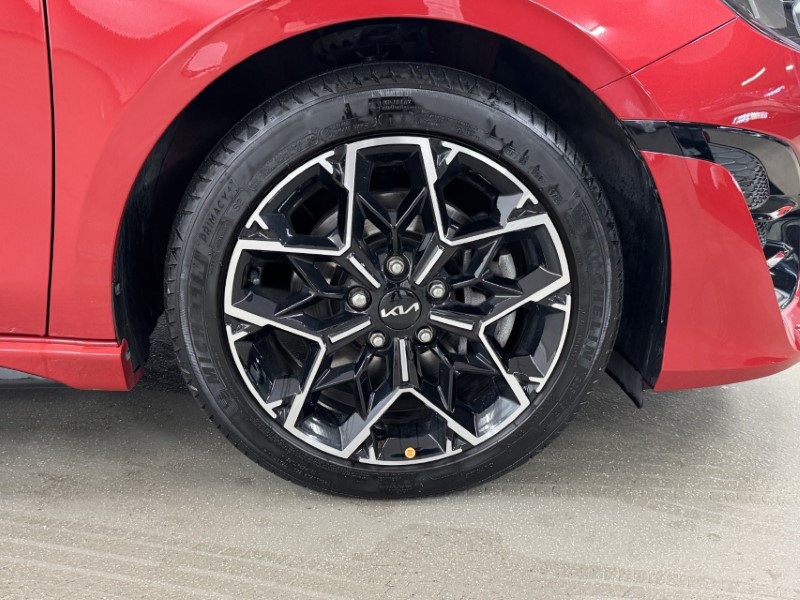 2025 (25) KIA CEED 1.5T GDi ISG 138 GT-Line 5dr DCT 5294154