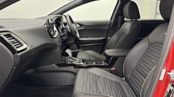 2025 (25) KIA CEED 1.5T GDi ISG 138 GT-Line 5dr DCT 5294176