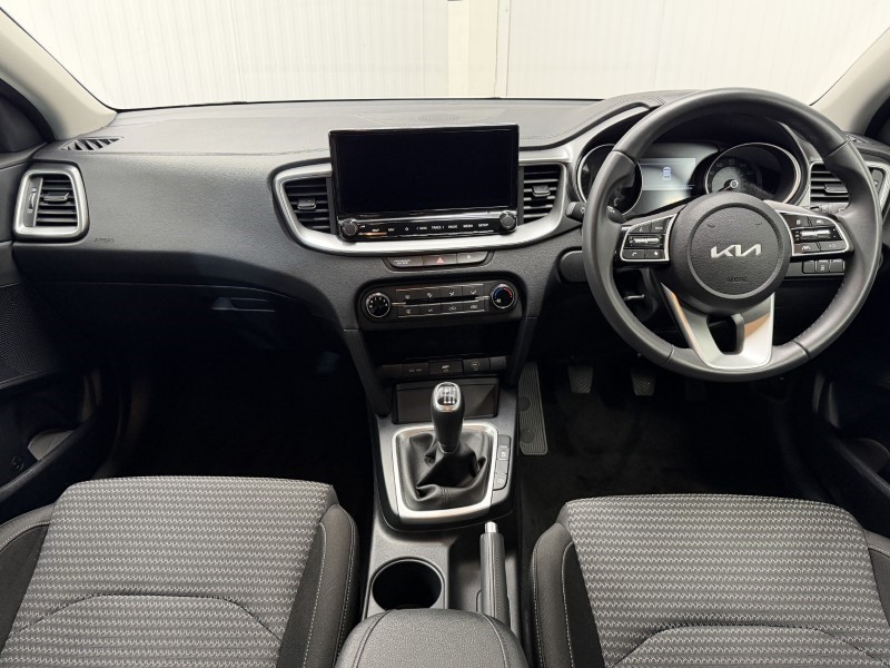 2025 (25) KIA XCEED 1.5T GDi ISG 138 2 5dr 5415556