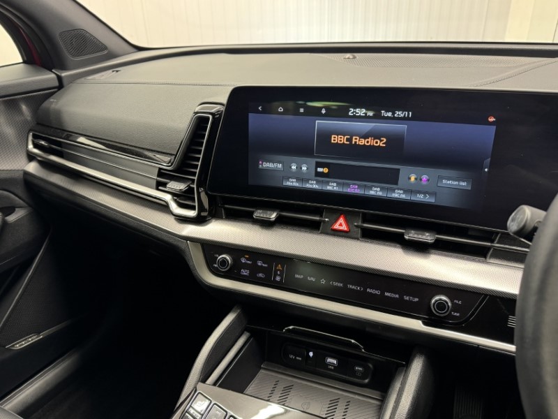 2025 (25) KIA SPORTAGE 1.6T GDi 207 HEV GT-Line S 5dr Auto AWD 4811186