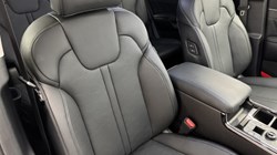 2025 (25) KIA SORENTO 2.2 CRDi 3 5dr DCT 4838210