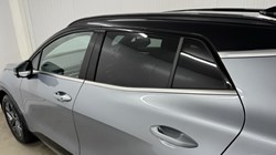 2025 (25) KIA SPORTAGE 1.6T GDi 207 HEV GT-Line S 5dr Auto AWD 5077437