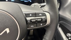 2025 (25) KIA SPORTAGE 1.6T GDi 207 HEV GT-Line 5dr Auto 5561325