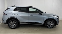 2025 (25) KIA SPORTAGE 1.6T GDi 207 HEV GT-Line 5dr Auto 5561330