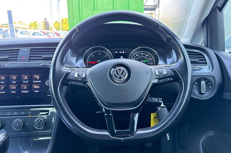 2019 (19) VOLKSWAGEN GOLF 1.6 TDI Match 5dr DSG 5420617