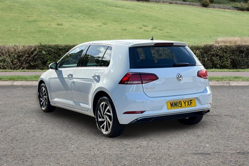 2019 (19) VOLKSWAGEN GOLF 1.6 TDI Match 5dr DSG 5421161