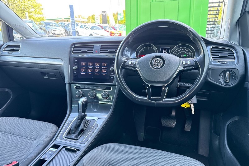 2019 (19) VOLKSWAGEN GOLF 1.6 TDI Match 5dr DSG 5421180