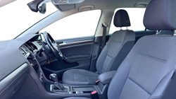 2019 (19) VOLKSWAGEN GOLF 1.6 TDI Match 5dr DSG 5421162