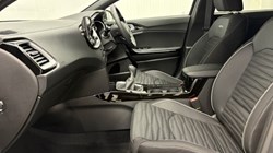 2025 (25) KIA CEED 1.5T GDi ISG 138 GT-Line 5dr 4675097