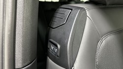 LAND ROVER DEFENDER 3.0 D350 X-Dynamic SE 90 3dr Auto 3565929