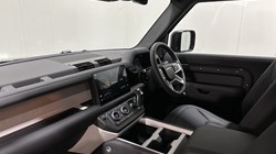 LAND ROVER DEFENDER 3.0 D350 X-Dynamic SE 90 3dr Auto 3565943