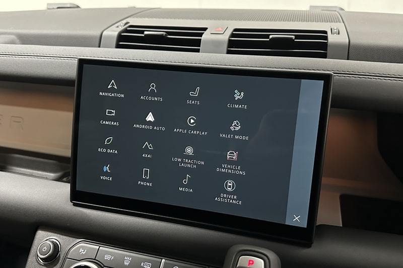  LAND ROVER DEFENDER 3.0 D350 X-Dynamic SE 90 3dr Auto 3565941