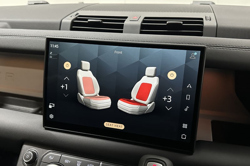  LAND ROVER DEFENDER 3.0 D350 X-Dynamic SE 90 3dr Auto 3565940