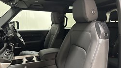 LAND ROVER DEFENDER 3.0 D350 X-Dynamic SE 90 3dr Auto 3565945