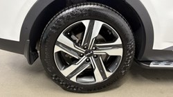 2023 (23) KIA SORENTO 1.6 T-GDi HEV Edition 5dr Auto 4538015