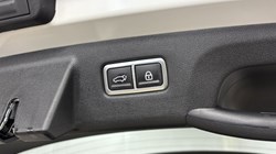 2023 (23) KIA SORENTO 1.6 T-GDi HEV Edition 5dr Auto 4538008