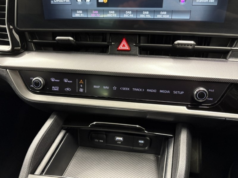 2024 (24) KIA SPORTAGE 1.6T GDi PHEV GT-Line 5dr Auto AWD 4531296