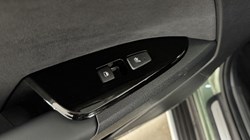 2025 (75) KIA SPORTAGE 1.6T GDi 207 HEV GT-Line S 5dr Auto 5212128