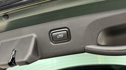 2025 (75) KIA SPORTAGE 1.6T GDi 207 HEV GT-Line S 5dr Auto AWD 5220126