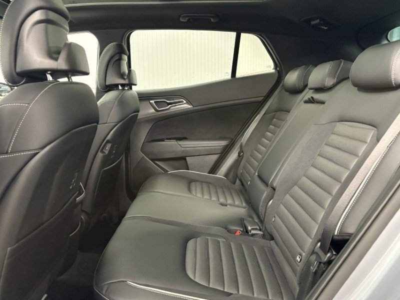 2024 (74) KIA SPORTAGE 1.6T GDi 207 HEV GT-Line S 5dr Auto 4573508