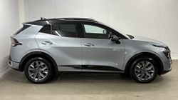 2023 (72) KIA SPORTAGE 1.6T GDi HEV GT-Line S 5dr Auto AWD 4645288