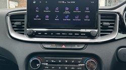 2025 (74) KIA CEED 1.5T GDi ISG 138 GT-Line 5dr 5459051