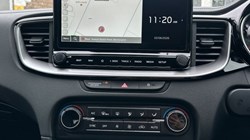 2025 (74) KIA CEED 1.5T GDi ISG 138 GT-Line 5dr 5459052
