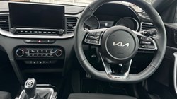 2025 (74) KIA CEED 1.5T GDi ISG 138 GT-Line 5dr 5459050