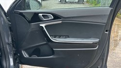 2025 (74) KIA CEED 1.5T GDi ISG 138 GT-Line 5dr 5459040