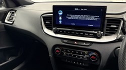 2024 (24) KIA CEED 1.5T GDi ISG 138 GT-Line 5dr DCT 4633576