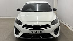 2024 (24) KIA CEED 1.5T GDi ISG 138 GT-Line 5dr DCT 4633594