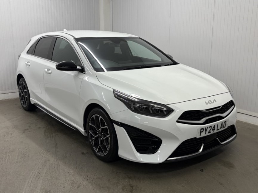 2024 (24) KIA CEED 1.5T GDi ISG 138 GT-Line 5dr DCT