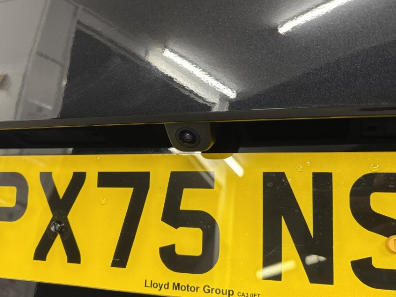 2025 (75) KIA SPORTAGE 1.6T GDi 207 HEV GT-Line S 5dr Auto 5340815