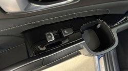 2024 (24) KIA SORENTO 1.6 T-GDi PHEV 4 5dr Auto 4910542