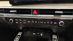 2024 (24) KIA SORENTO 1.6 T-GDi PHEV 4 5dr Auto 4672950