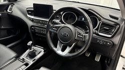 2019 (19) KIA CEED 1.4T GDi ISG First Edition 5dr 4669257