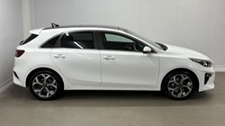 2019 (19) KIA CEED 1.4T GDi ISG First Edition 5dr 4669245