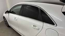 2019 (19) KIA CEED 1.4T GDi ISG First Edition 5dr 4669250