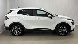 2025 (25) KIA SPORTAGE 1.6T GDi 207 HEV 3 5dr Auto 4664271