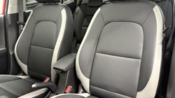 2025 (25) KIA PICANTO 1.2 GT-line S 5dr Auto 4638775