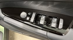 2024 (74) KIA SPORTAGE 1.6T GDi 207 HEV 3 5dr Auto 4681461