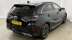 2025 (25) KIA CEED 1.5T GDi ISG 138 GT-Line 5dr DCT 4648594