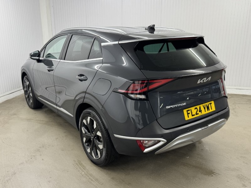 2024 (24) KIA SPORTAGE 1.6T GDi PHEV 3 5dr Auto AWD 5103644