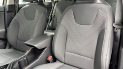 2025 (75) KIA NIRO 1.6 GDi 127 Hybrid 2 Nav 5dr DCT 4686582