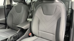 2025 (75) KIA NIRO 1.6 GDi 127 Hybrid 2 Nav 5dr DCT 4686174